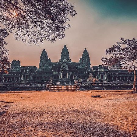 Angkor Yellow Villa Siem Reap Extérieur photo