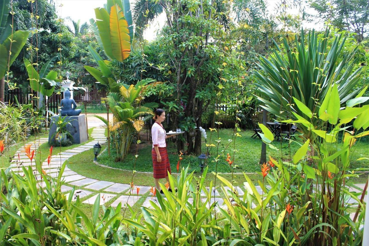 Angkor Yellow Villa Siem Reap Extérieur photo